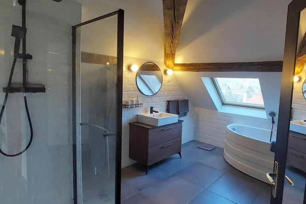 Apartamento *New*Les Amandines Le Loft* Wifi Allevard Exterior foto